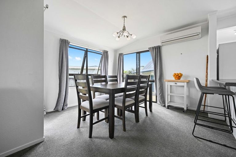 Photo of property in 16 Leyton Place, Nawton, Hamilton, 3200