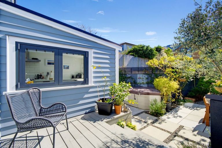 Photo of property in 10 Winchester Street, Lyttelton, 8082