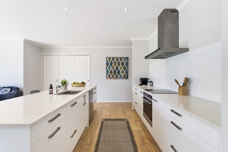 Photo of property in 3 Kuawa Drive, Kumeu, 0810