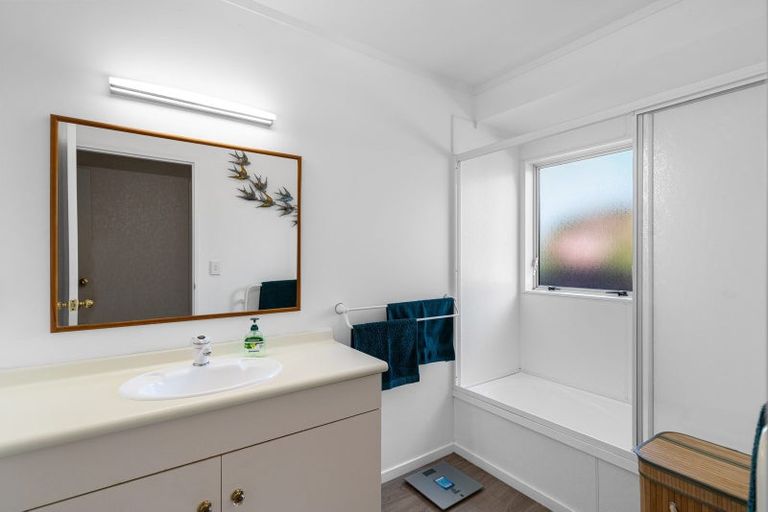 Photo of property in 64 Sunnyhills Avenue, Glenview, Hamilton, 3206