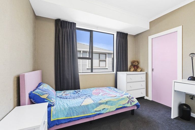 Photo of property in 17 Tainui Street, Welbourn, New Plymouth, 4312