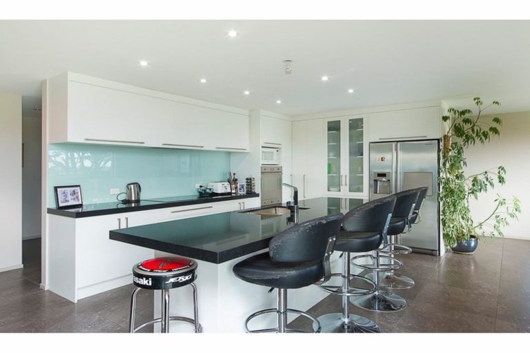 Photo of property in 63 Aldred Road, Karioitahi, Waiuku, 2683