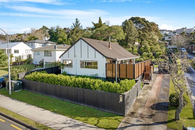 Photo of property in 82 Oaktree Avenue, Browns Bay, Auckland, 0630