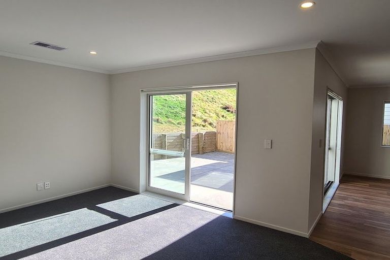Photo of property in 11 Stockport Grove, Churton Park, Wellington, 6037