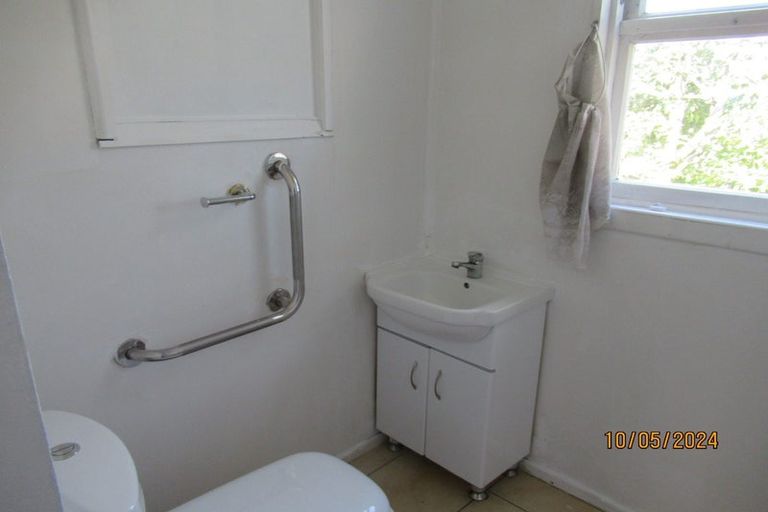 Photo of property in 401 Don Buck Road, Massey, Auckland, 0614