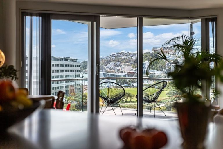 Photo of property in Piermont Apartments, 6f/82 Cable Street, Te Aro, Wellington, 6011