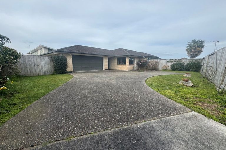 Photo of property in 32 Malbec Place, Rototuna, Hamilton, 3210