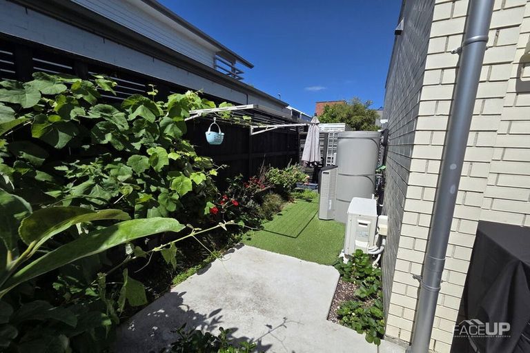 Photo of property in 10 Saltmarsh Road, Hobsonville, Auckland, 0616