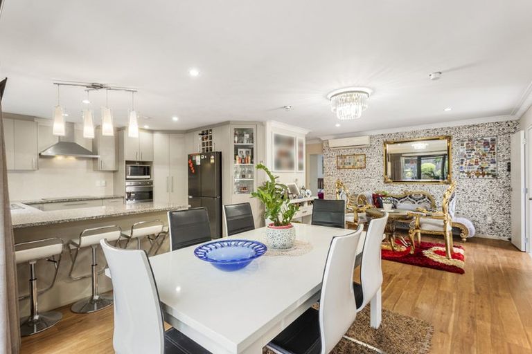 Photo of property in 305 Albany Highway, Rosedale, Auckland, 0632