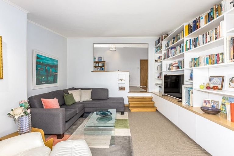 Photo of property in 69 Herald Street, Berhampore, Wellington, 6023