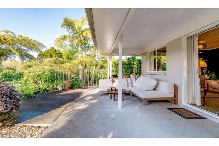 Photo of property in 73a Riddell Road, Kerikeri, 0230