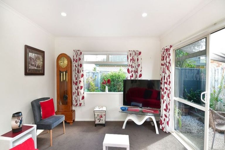 Photo of property in 29 Dan Tori Place, Orewa, 0931