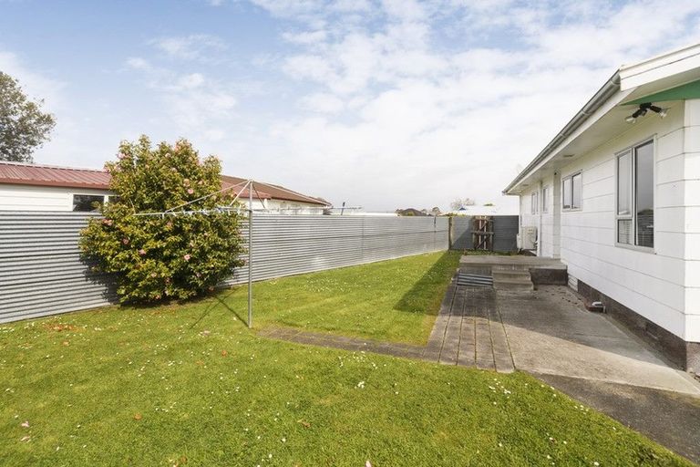 Photo of property in 10 Jupiter Street, Milson, Palmerston North, 4414