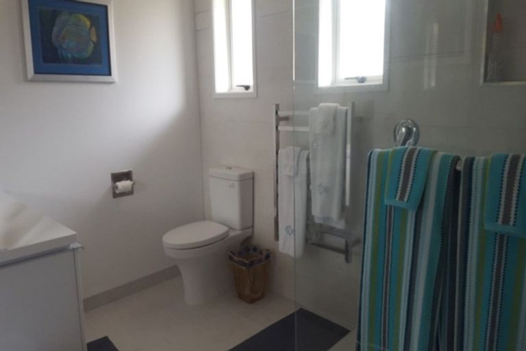 Photo of property in 69 Karewa Parade, Papamoa Beach, Papamoa, 3118