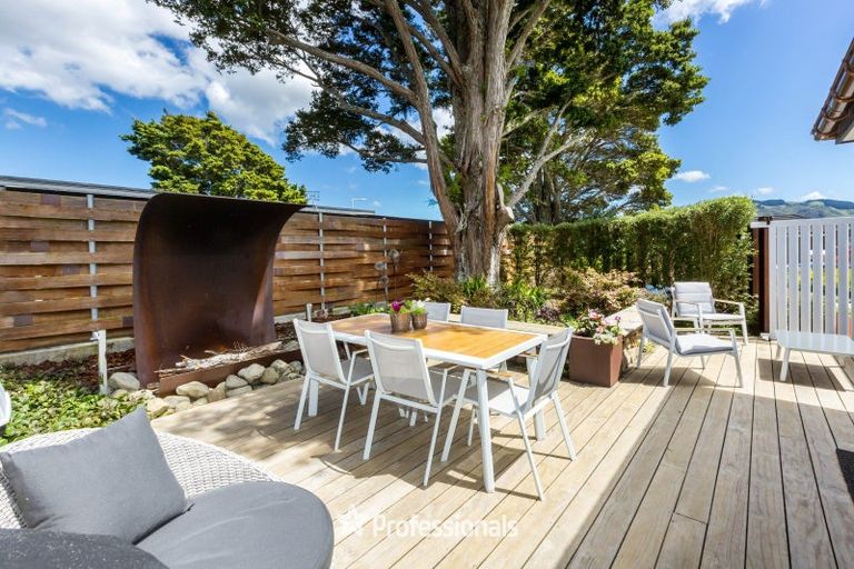 Photo of property in 15 Gilruth Road, Wallaceville, Upper Hutt, 5018