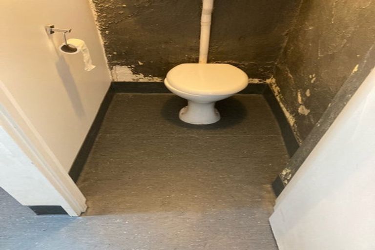 Photo of property in 583 Castle Street, North Dunedin, Dunedin, 9016