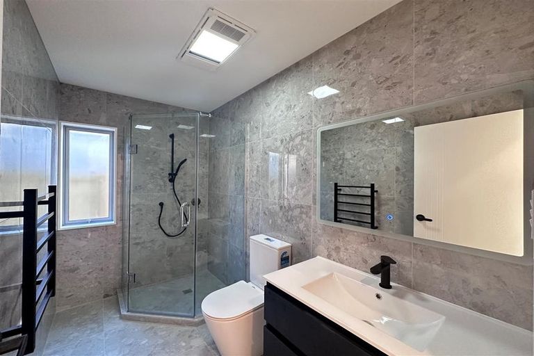 Photo of property in 16 Clayden Shuttleworth Street, Papakura, 2110