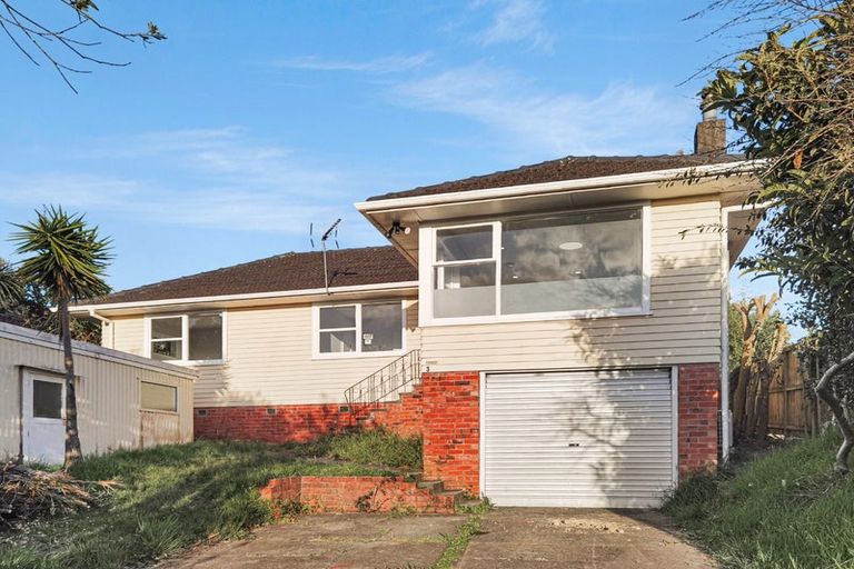 Photo of property in 3 Waitaki Street, Henderson, Auckland, 0612