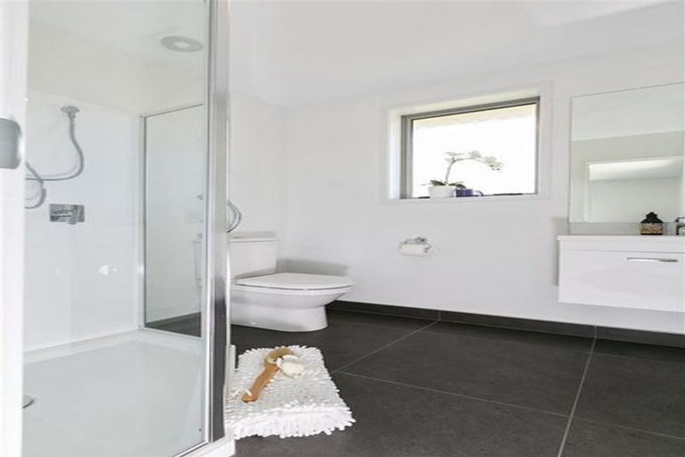 Photo of property in 14c Greenock Road, Ranui, Auckland, 0612