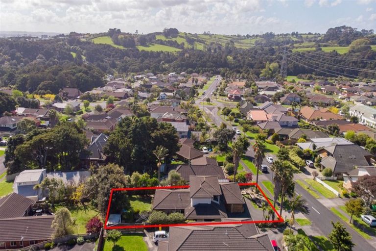 Photo of property in 44 Wairere Road, The Gardens, Auckland, 2105
