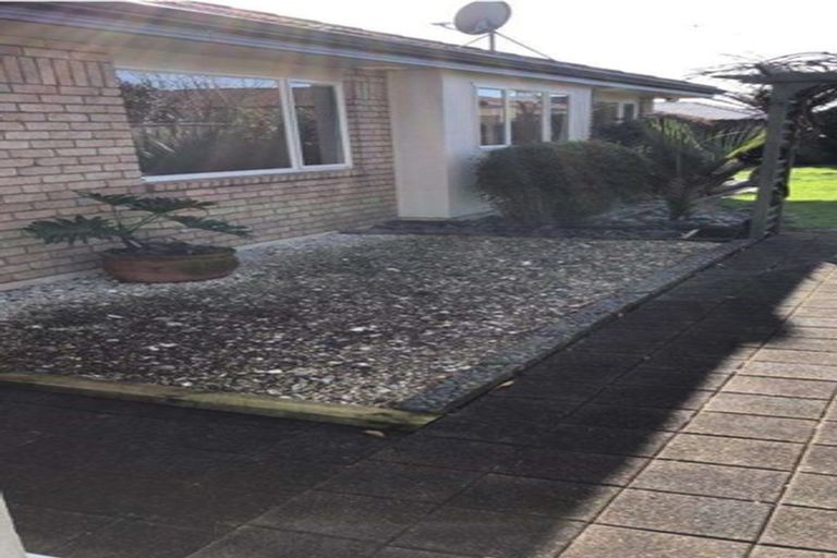 Photo of property in 14 Checkerberry Court, Henderson, Auckland, 0612