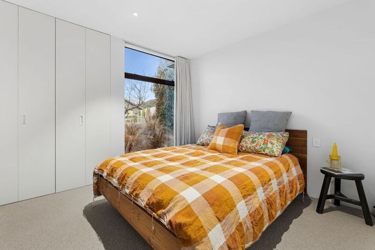 Photo of property in 37 Mount Nicholas Avenue, Wanaka, 9305