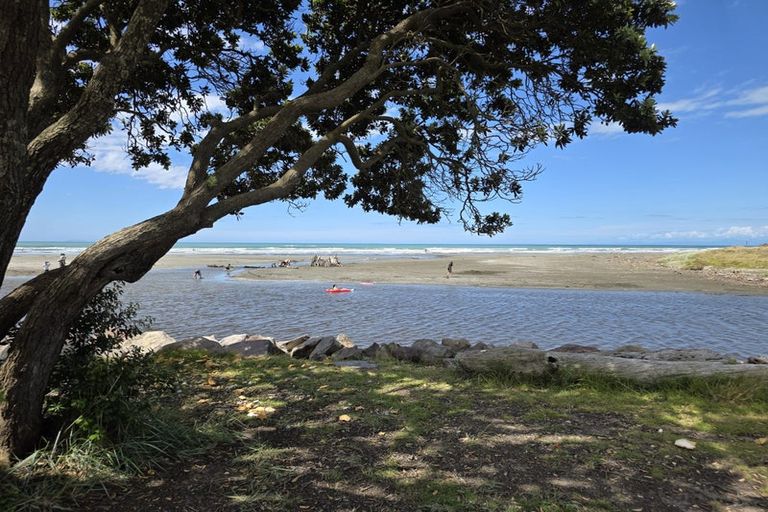 Photo of property in 260 Pohutukawa Avenue, Ohope, 3121