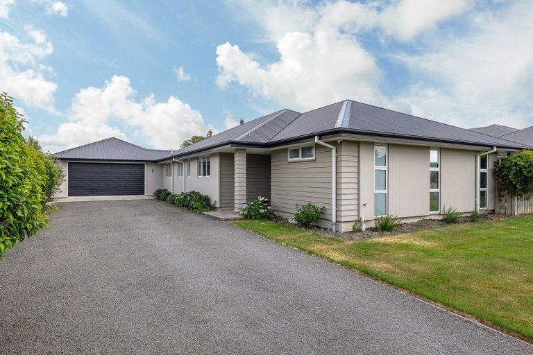 Photo of property in 22 Pemberton Drive, Darfield, 7510