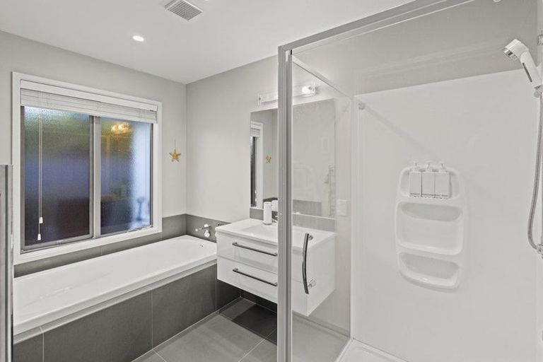 Photo of property in 42 The Runway, Wigram, Christchurch, 8042