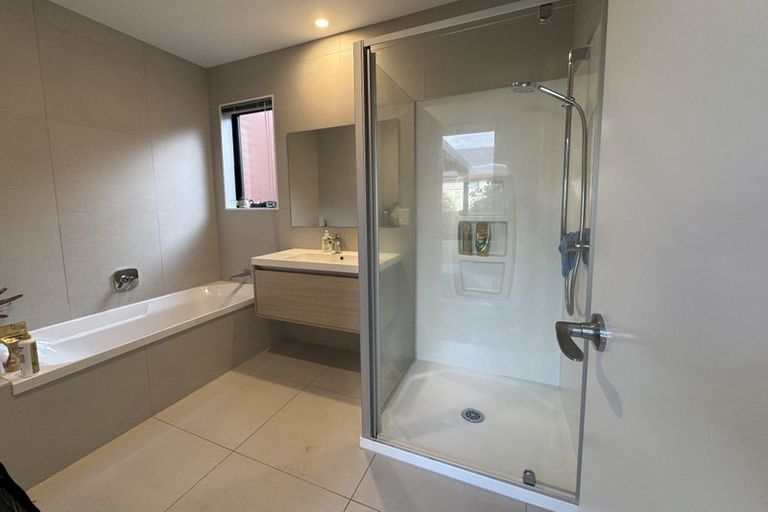 Photo of property in 34 Pepene Avenue, Takanini, 2112