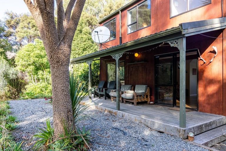 Photo of property in 1399 Pack Spur Road, Mataikona, Masterton, 5889