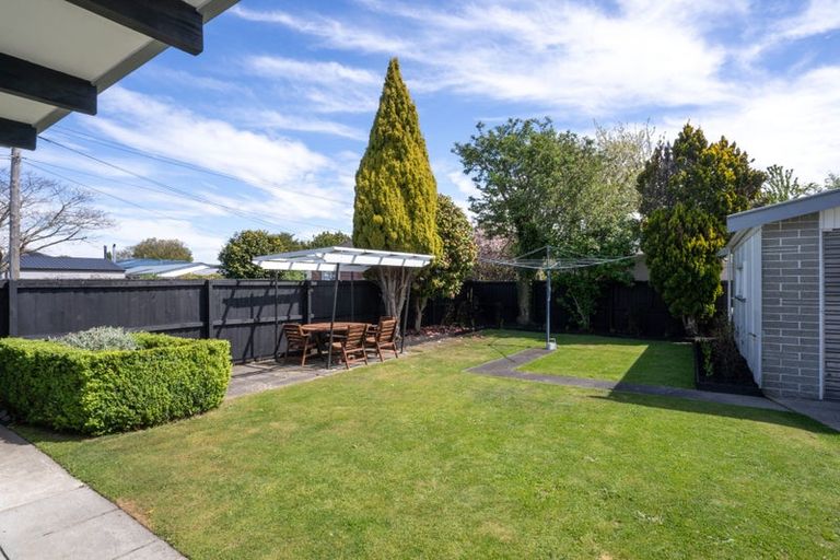 Photo of property in 35 Dunster Street, Burnside, Christchurch, 8053