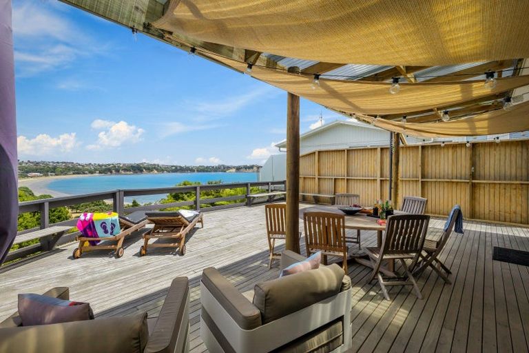 Photo of property in 24b Tindalls Bay Road, Manly, Whangaparaoa, 0930
