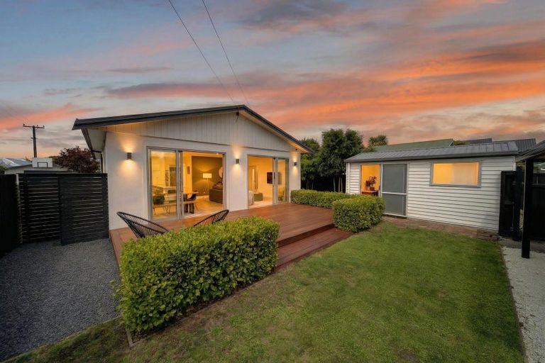 Photo of property in 134a Matsons Avenue, Papanui, Christchurch, 8053
