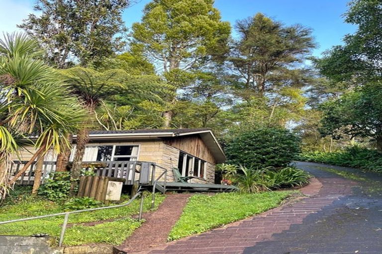 Photo of property in 148 Laingholm Drive, Laingholm, Auckland, 0604