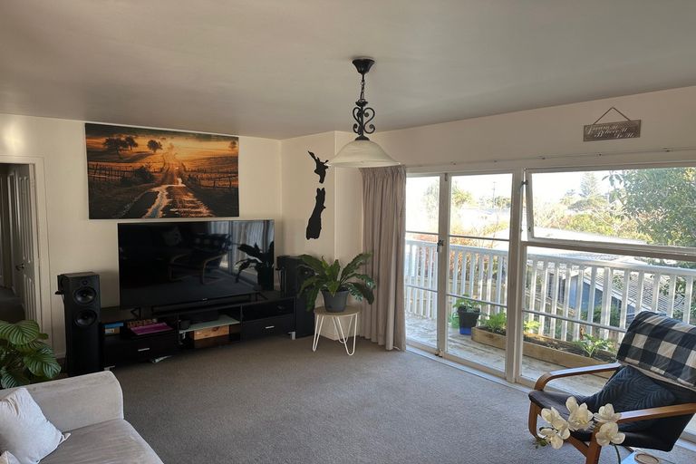 Photo of property in 5/290 Rangatira Road, Beach Haven, Auckland, 0626