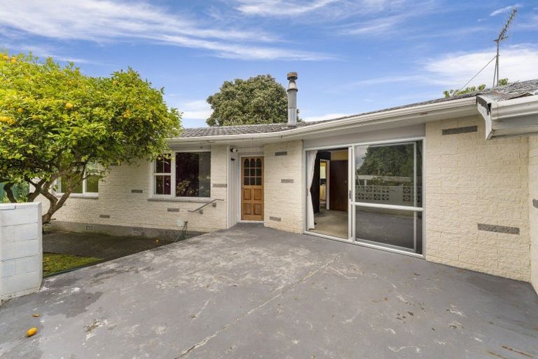 Photo of property in 5 Awatea Avenue, Paraparaumu, 5032