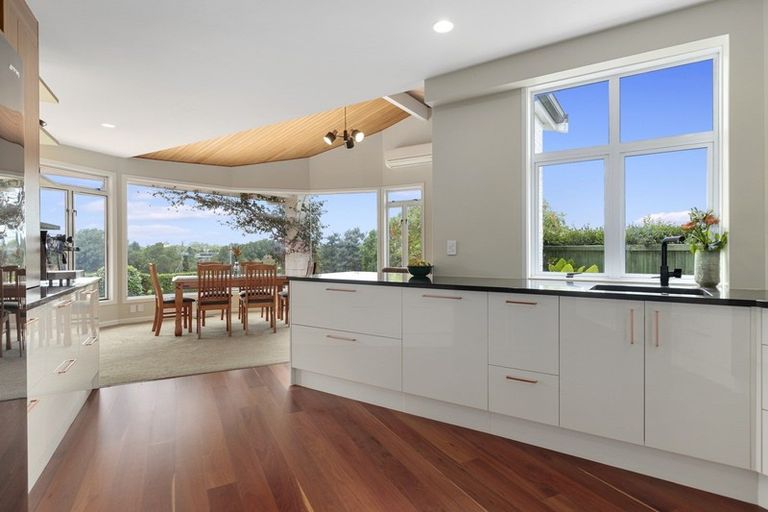 Photo of property in 94 Braid Road, St Andrews, Hamilton, 3200