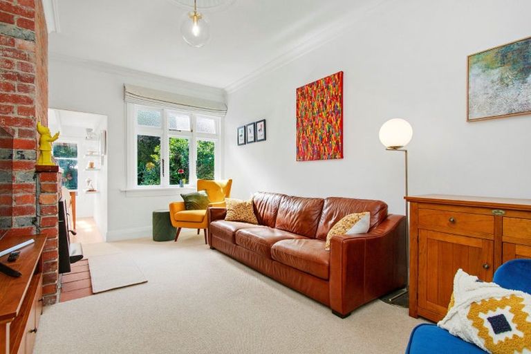 Photo of property in 7 Lawrence Street, Newtown, Wellington, 6021