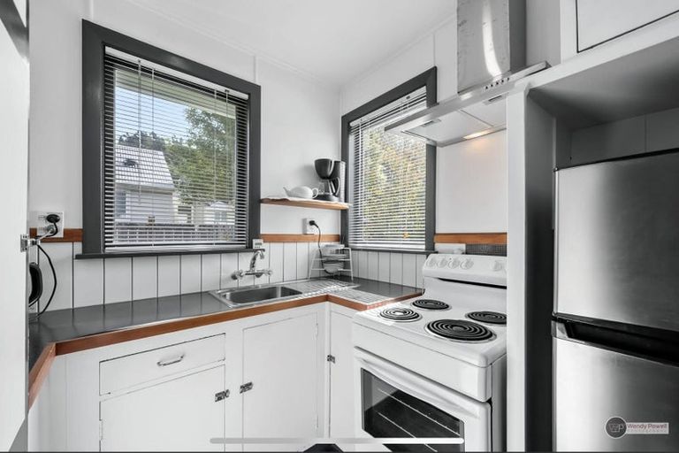 Photo of property in 4-6 Speedy Street, Stokes Valley, Lower Hutt, 5019