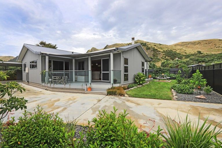 Photo of property in 4 John Ross Place, Kairakau, Havelock North, 4295