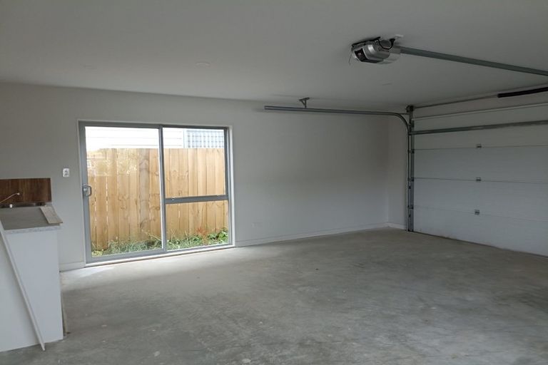 Photo of property in 32 Umu Place, Mangere, Auckland, 2022