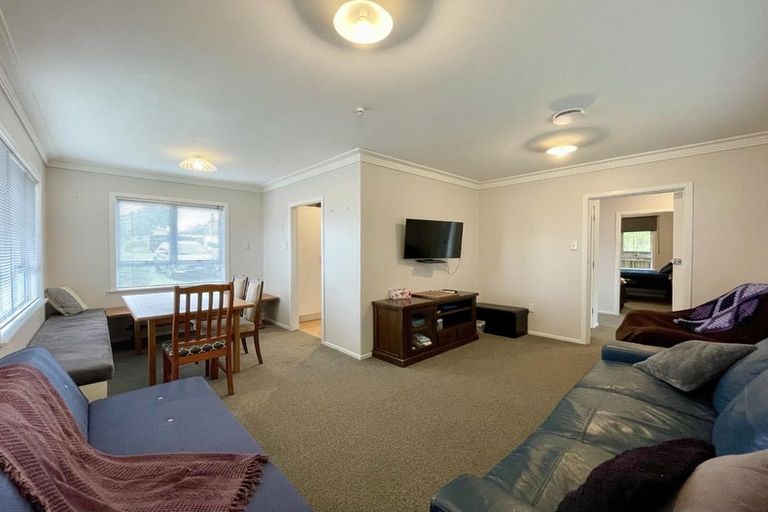 Photo of property in 5a Ihaia Street, Waitara, 4320