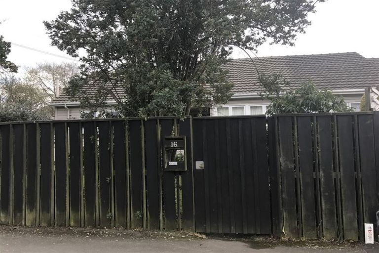 Photo of property in 16 Balgay Street, Upper Riccarton, Christchurch, 8041