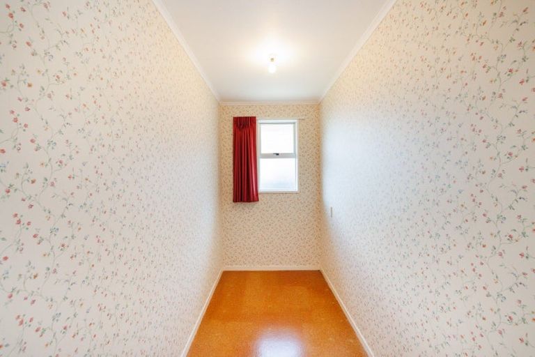 Photo of property in 15 College Street, Awapuni, Palmerston North, 4412