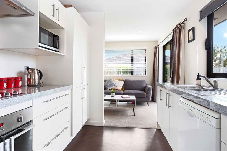 Photo of property in 72 Acacia Avenue, Rangiora, 7400