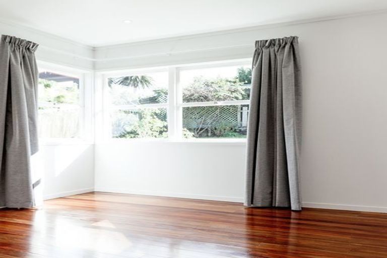 Photo of property in 1/17 Waipa Street, Birkenhead, Auckland, 0626