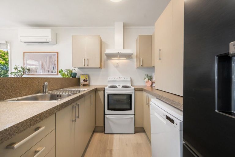 Photo of property in 102 Inniscort Street, Cromwell, 9310