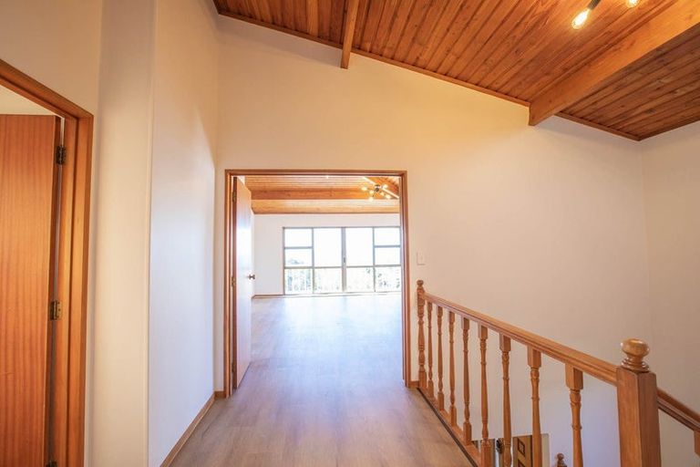 Photo of property in 4 Dalmeny Close, Murrays Bay, Auckland, 0630