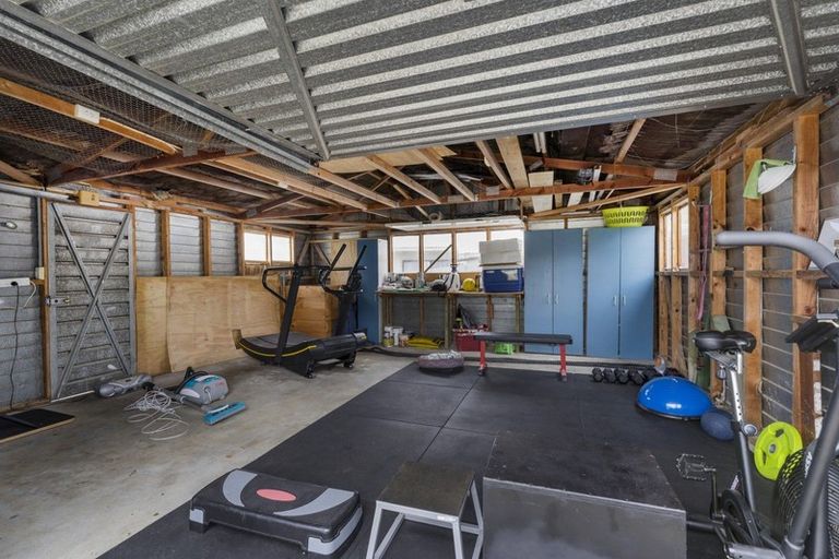 Photo of property in 168 Waikawa Road, Picton, 7220